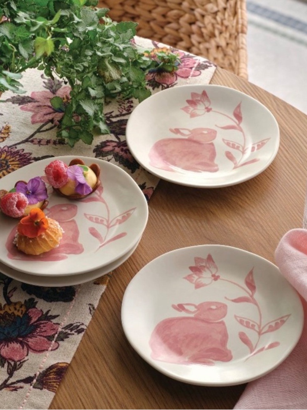 NWT Threshold™ Bunny Aralia Appetizer Plates 4pk 6” Pink Hand Painted Stoneware